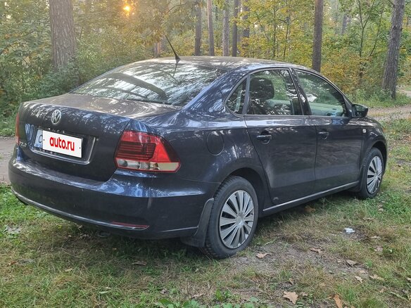 2016 Volkswagen Polo V Рестайлинг, синий - вид 5