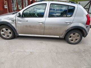 2014 Renault Sandero Stepway I, серый, 550000 рублей, вид 4