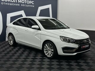 2024 Lada (ВАЗ) Vesta I Рестайлинг (NG), белый, 1429900 рублей, вид 3