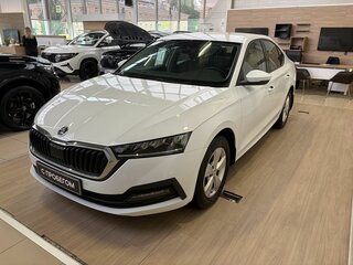 2021 Skoda Octavia IV (A8), белый, 2259000 рублей, вид 5