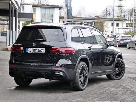 2026 Mercedes-Benz GLB 200 d I (X247) Рестайлинг, чёрный, 6505000 рублей, вид 2