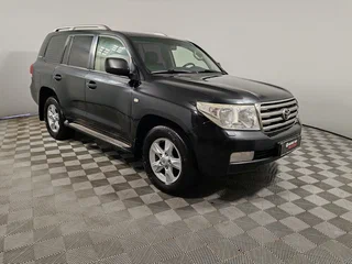 2011 Toyota Land Cruiser 200 Series, чёрный, 2875000 рублей, вид 3