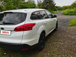 2017 Ford Focus III Рестайлинг, белый, 700000 рублей, вид 3
