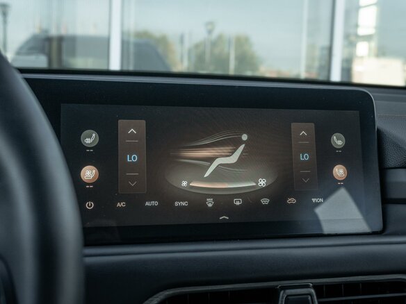 2022 Exeed TXL I Рестайлинг, фиолетовый, 2129000 рублей - вид 21