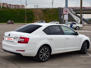 2015 Skoda Octavia III (A7), белый, 1050000 рублей, вид 3