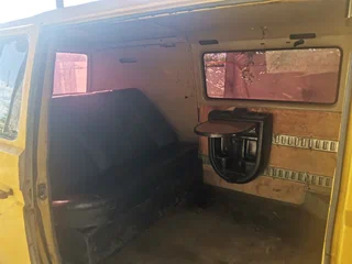 1984 Volkswagen Transporter T3, жёлтый, 200000 рублей, вид 5