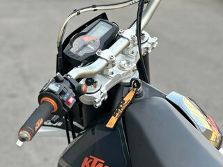 2011 KTM 690 SMC R, чёрный, 525000 рублей, вид 4