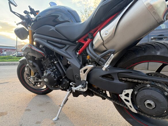 2012 Triumph Speed Triple, чёрный, 695000 рублей - вид 14