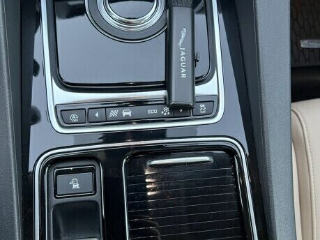2019 Jaguar F-Pace I, синий, 2800000 рублей - вид 15