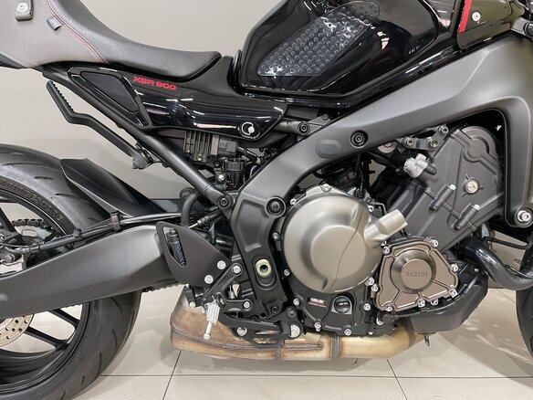 2022 Yamaha XSR900, чёрный, 1070000 рублей - вид 8