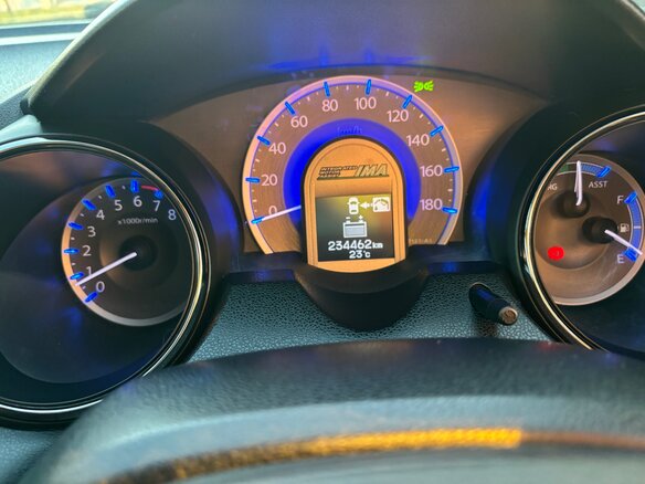 2011 Honda Fit Shuttle I, белый, 880000 рублей - вид 16