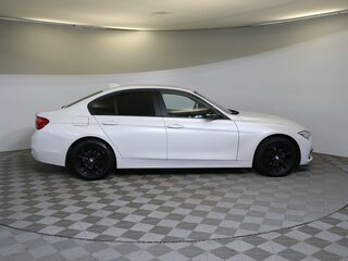 2015 BMW 3 серии 318i VI (F3x) Рестайлинг, белый, 1690000 рублей, вид 4