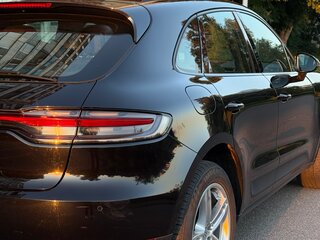 2020 Porsche Macan I Рестайлинг, чёрный, 4300000 рублей, вид 2