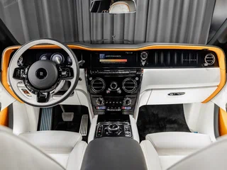 2025 Rolls-Royce Cullinan I Рестайлинг (Series II), чёрный, 80116100 рублей, вид 3
