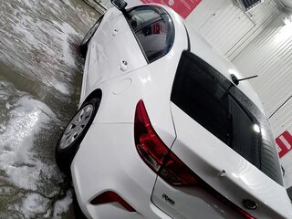 2017 Kia Rio IV, белый, 700000 рублей, вид 5