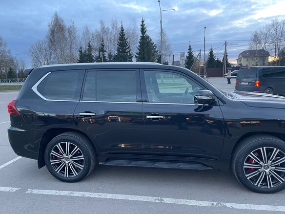 2020 Lexus LX 570 III Рестайлинг 2, чёрный, 13000000 рублей - вид 8