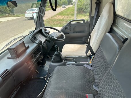 2006 Isuzu Elf (N-series), белый, 1100000 рублей, вид 5