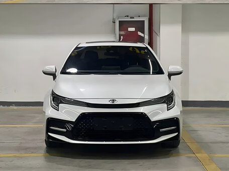 2023 Toyota Corolla Sporty XII (E210) Рестайлинг, белый, 1535000 рублей, вид 2