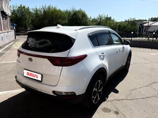 2021 Kia Sportage IV Рестайлинг, белый, 2900000 рублей, вид 5