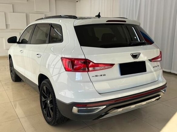 2022 Jetta VS7 I Рестайлинг 1, белый, 1740000 рублей - вид 5