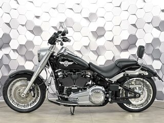 2017 Harley-Davidson Fat Boy, чёрный, 1729000 рублей, вид 4