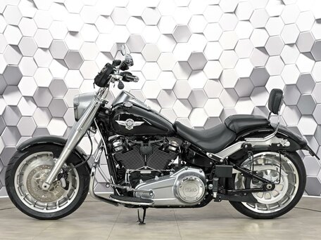 2017 Harley-Davidson Fat Boy, чёрный, 1729000 рублей, вид 4