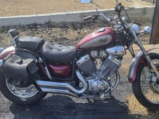 Yamaha XV400 Virago