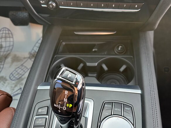 2015 BMW X5 35i III (F15), белый, 4350000 рублей - вид 21