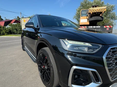 2021 Audi Q5 L 45 TFSI II (FY) Рестайлинг, чёрный, 4500000 рублей, вид 2