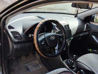 2016 Hyundai Solaris I Рестайлинг, чёрный, 840000 рублей, вид 5