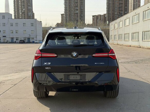 2026 BMW X3 Long 30L xDrive IV (G45/G48), чёрный, 7990000 рублей - вид 8