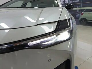 2026 Toyota bZ3, белый, 2393033 рублей, вид 3