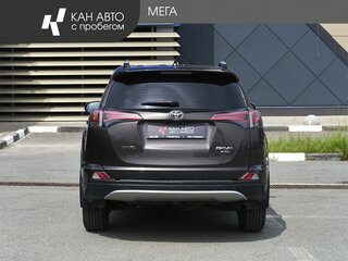 2018 Toyota RAV4 IV (XA40) Рестайлинг, коричневый, 2248000 рублей, вид 4