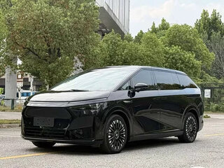 2026 Xpeng X9 I Рестайлинг, чёрный, 5890700 рублей, вид 1