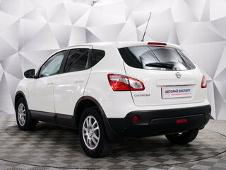 2011 Nissan Qashqai I Рестайлинг, белый, 921000 рублей, вид 3