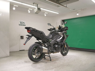 2025 Kawasaki Versys 1100 SE, серый, 1800000 рублей, вид 5