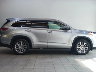 2014 Toyota Highlander III (XU50), серебристый, 2700000 рублей, вид 4