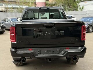 2024 Ram 1500 Crew Cab V Рестайлинг, чёрный, 9000000 рублей, вид 5