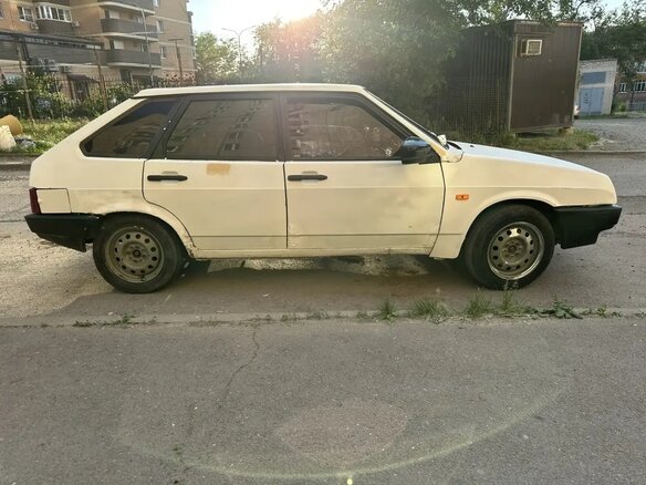 2002 Lada (ВАЗ) 2109, белый, 85000 рублей - вид 7