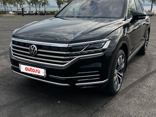 2021 Volkswagen Touareg III, чёрный, 8999999 рублей, вид 2