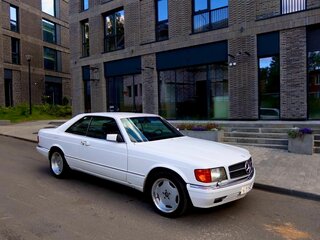 1988 Mercedes-Benz S-Класс 560 II (W126) Рестайлинг, белый, 4400000 рублей, вид 2