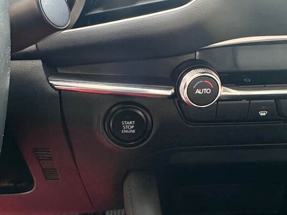 2022 Mazda 3 IV (BP), серый, 1450000 рублей - вид 12