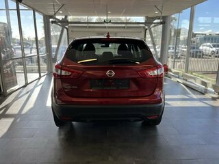 2018 Nissan Qashqai II, красный, 1899000 рублей, вид 4