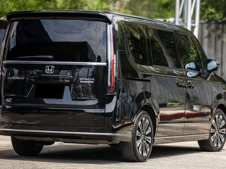 2023 Honda Stepwgn Spada VI, чёрный, 2450000 рублей, вид 5