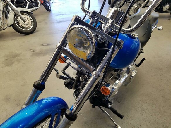 2011 Harley-Davidson Softail Standard, синий, 925000 рублей - вид 2