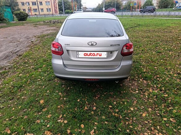 2014 Lada (ВАЗ) Granta I, серебристый, 390000 рублей - вид 2