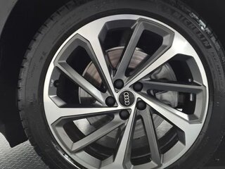 2025 Audi Q5 40 TFSI III (GU), чёрный, 7855295 рублей, вид 5