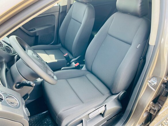 2013 Volkswagen Golf Plus II, серый, 980000 рублей - вид 12