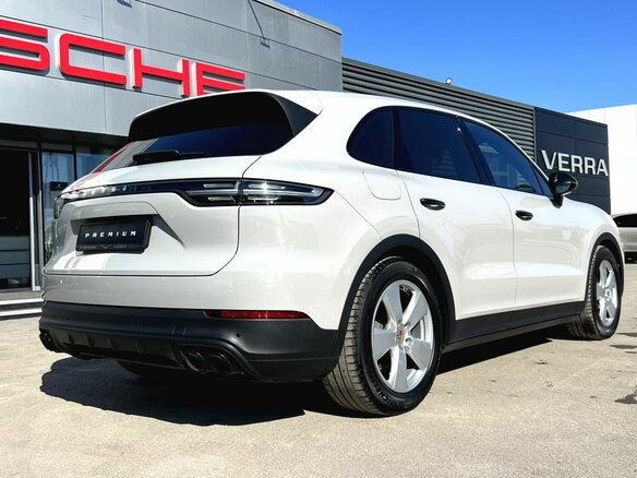2021 Porsche Cayenne III, серый, 7750000 рублей - вид 15