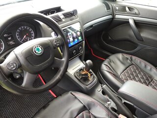 2010 Skoda Octavia II (A5) Рестайлинг, чёрный, 650000 рублей, вид 5